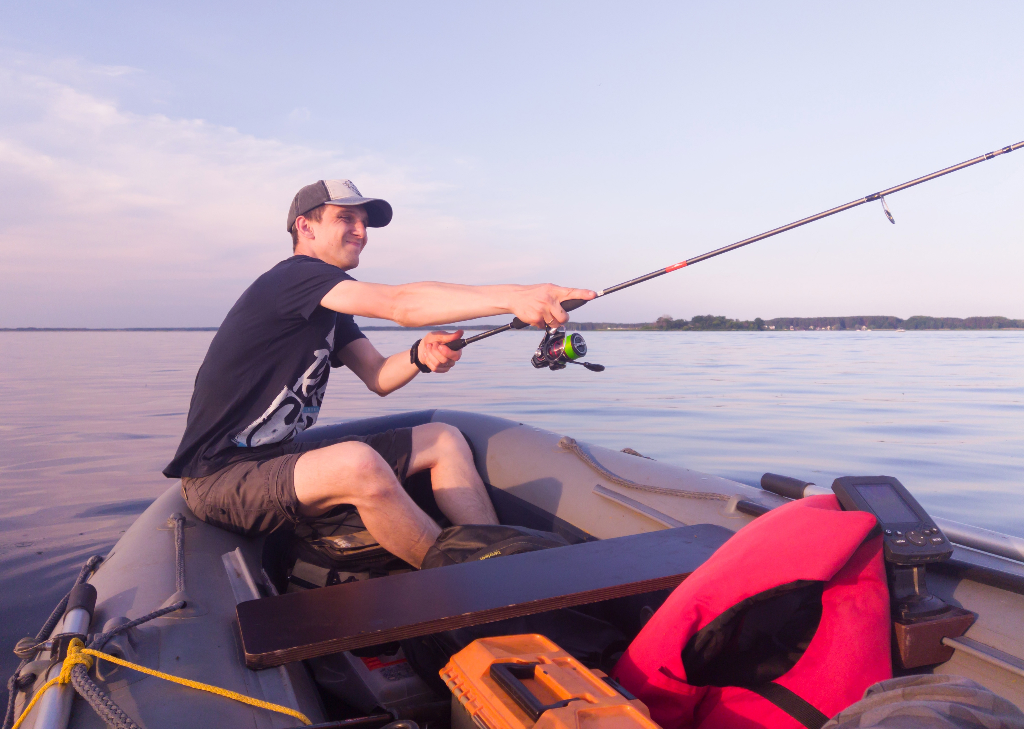 Fishing Rod Holder for a Kayak: Top Picks and Review in 2024